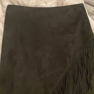 Black suede skirt w/fringe and side zipper